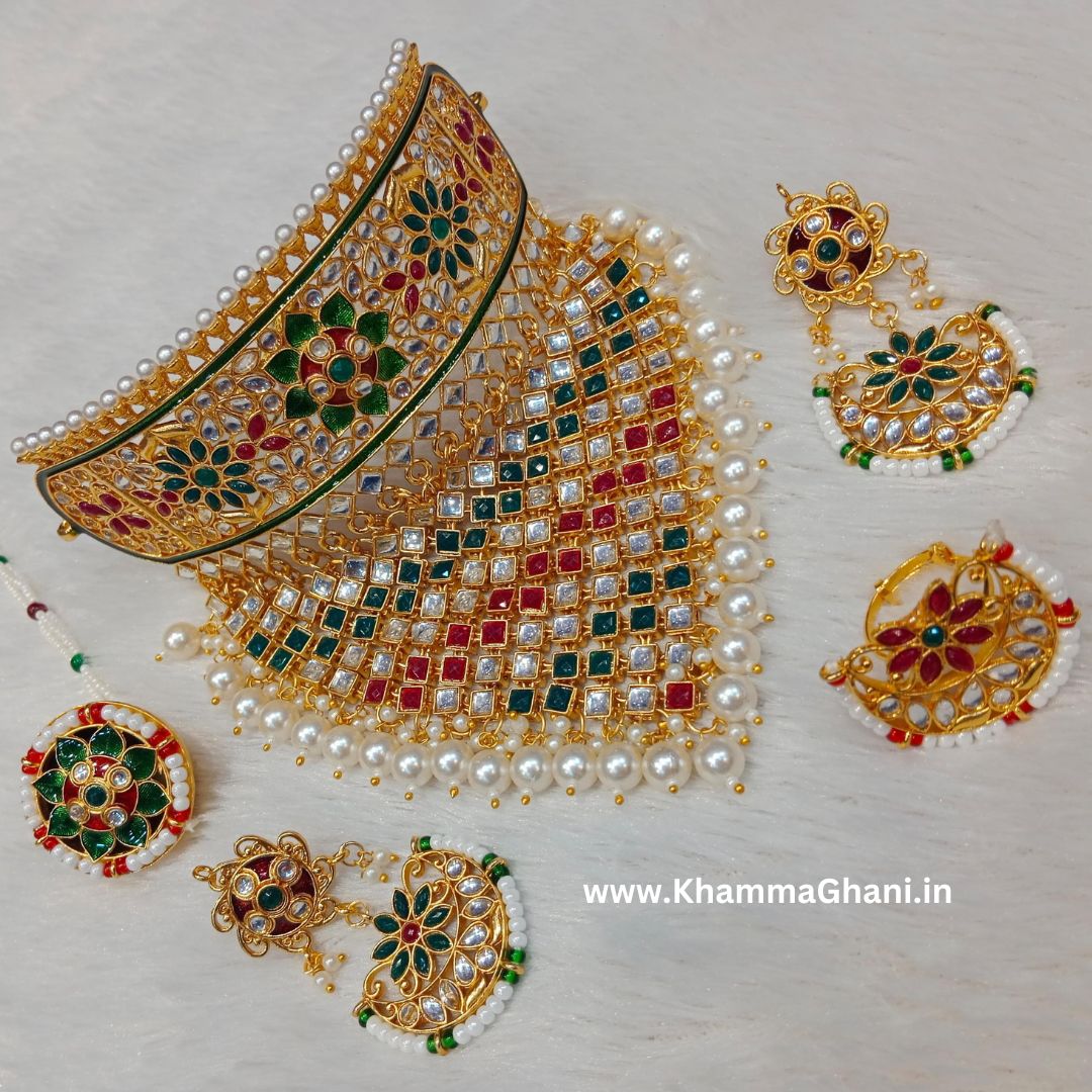 Kundan Aad With Earrings